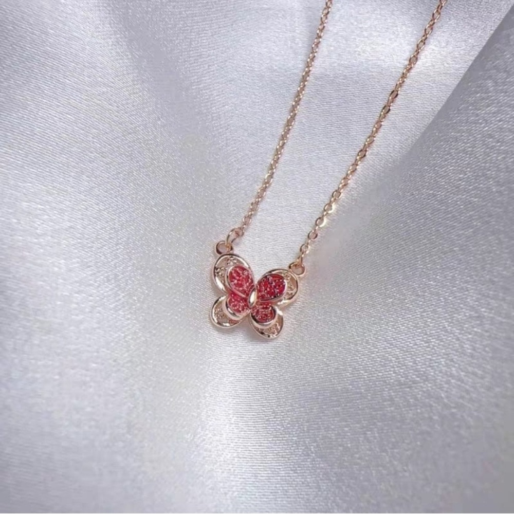 🔥 CLEARANCE 🔥 Elegant Cold Tone & Pink Butterfly Pendant Necklace - NWOT